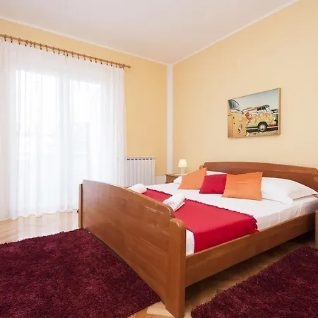 Safi Brodarica (Sibenik-Knin)