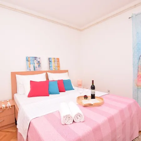 Safi * Brodarica (Sibenik-Knin)