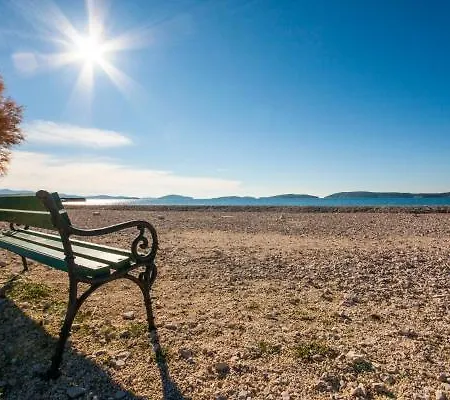 Safi * Brodarica (Sibenik-Knin)