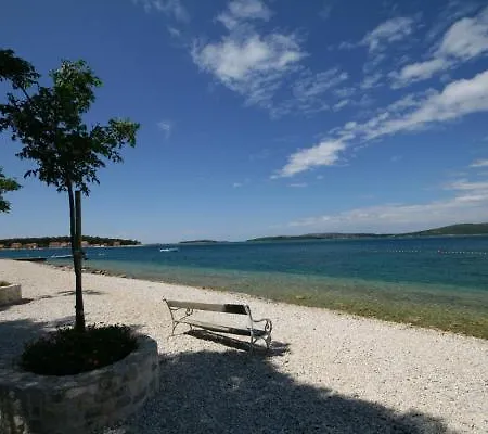Safi * Brodarica (Sibenik-Knin)